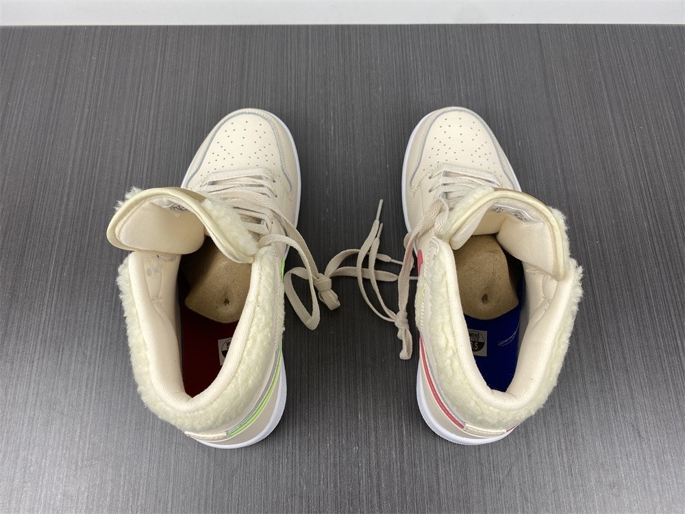 Air Jordan 1 Mid Fleece Pearl White (GS) - DO2207-264