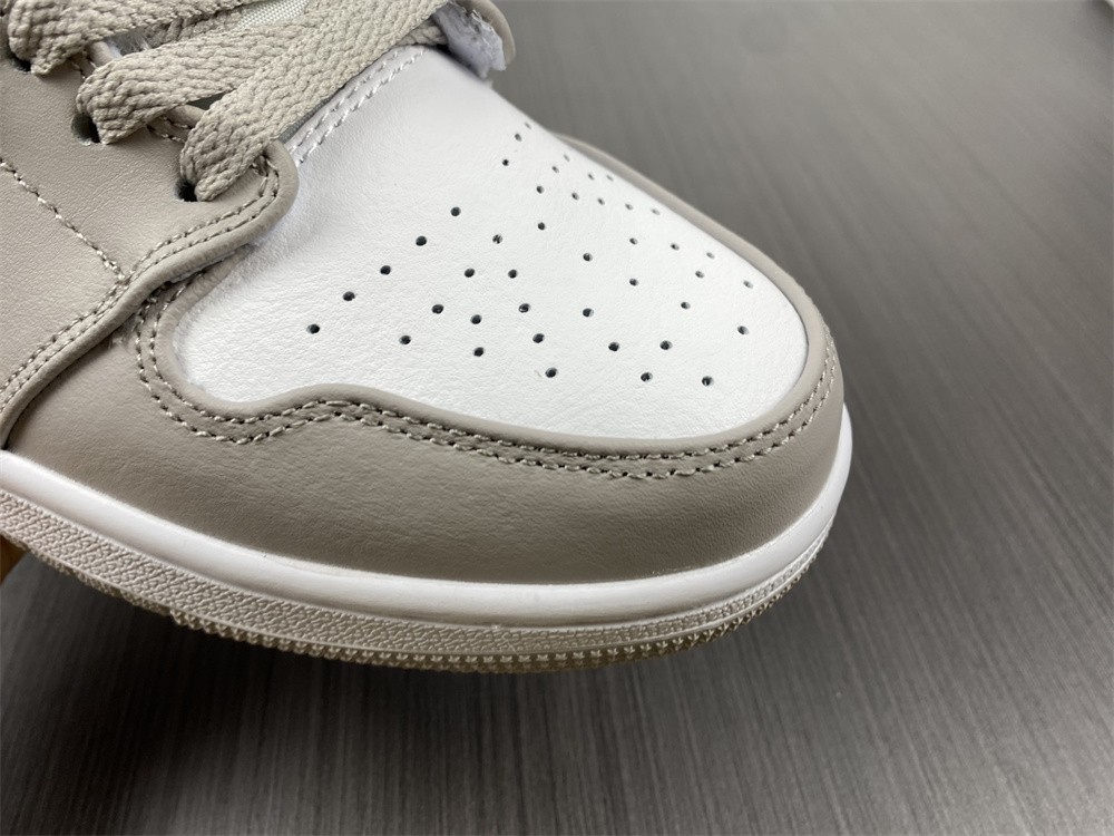 Air Jordan 1 Mid Linen - 554724-082