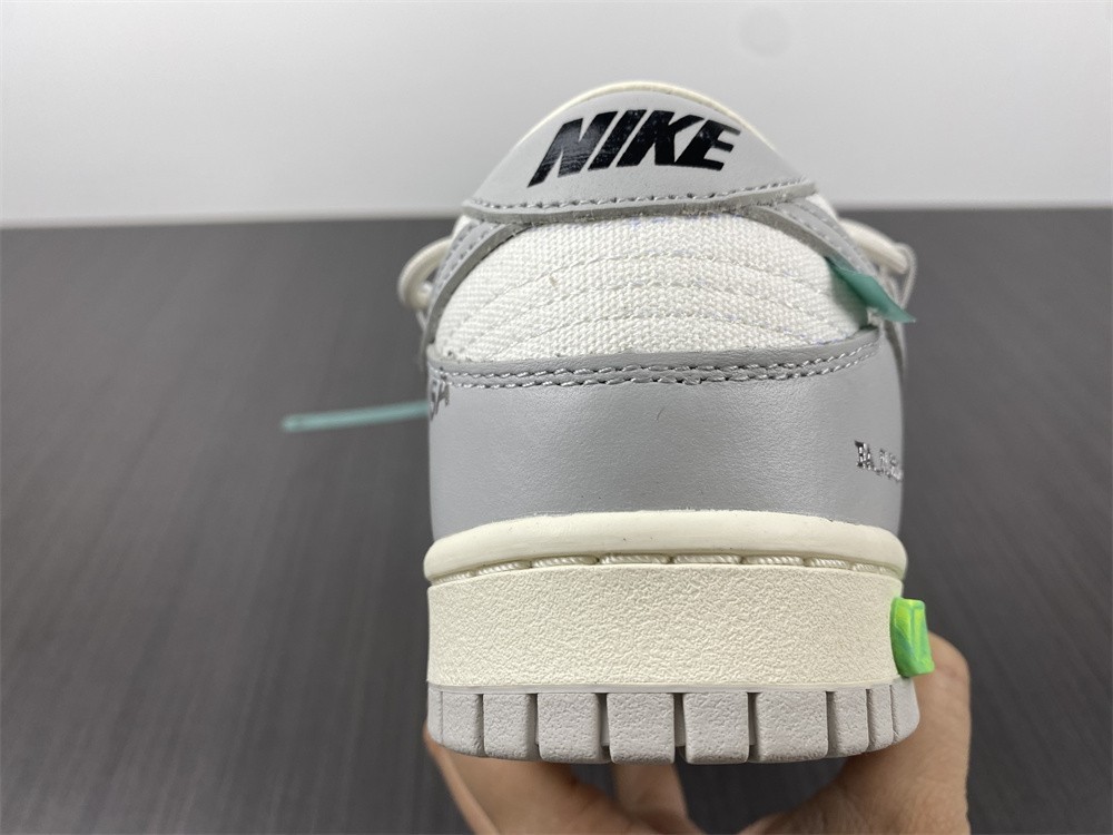 Off-White x Dunk Low