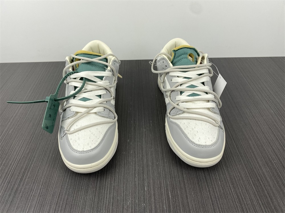 Off-White x Dunk Low