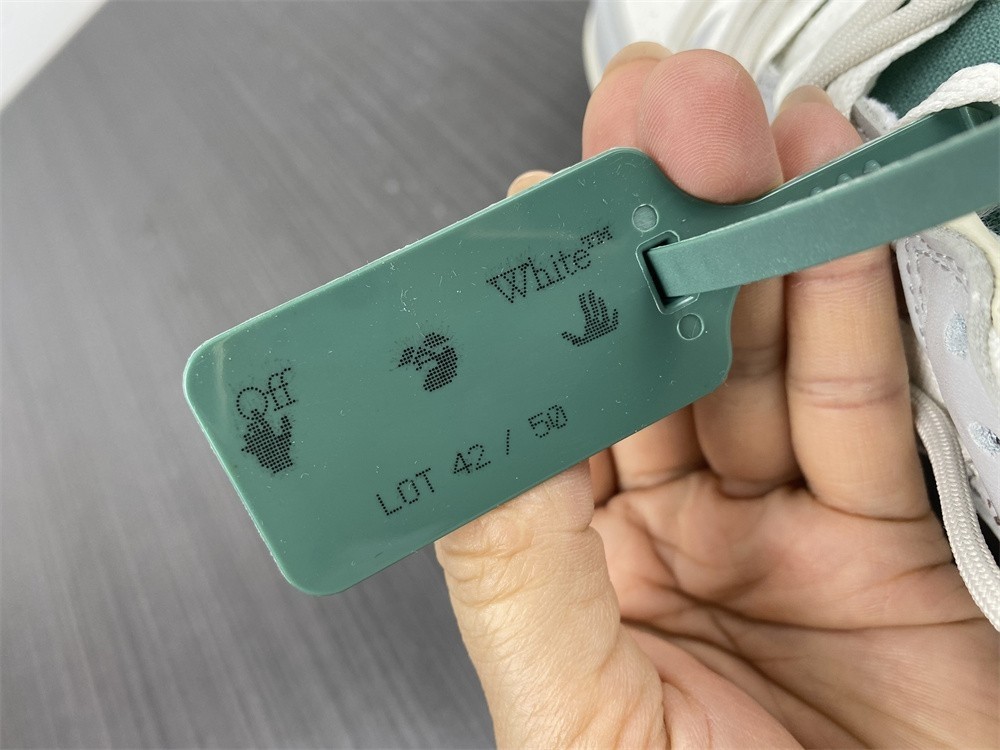 Off-White x Dunk Low