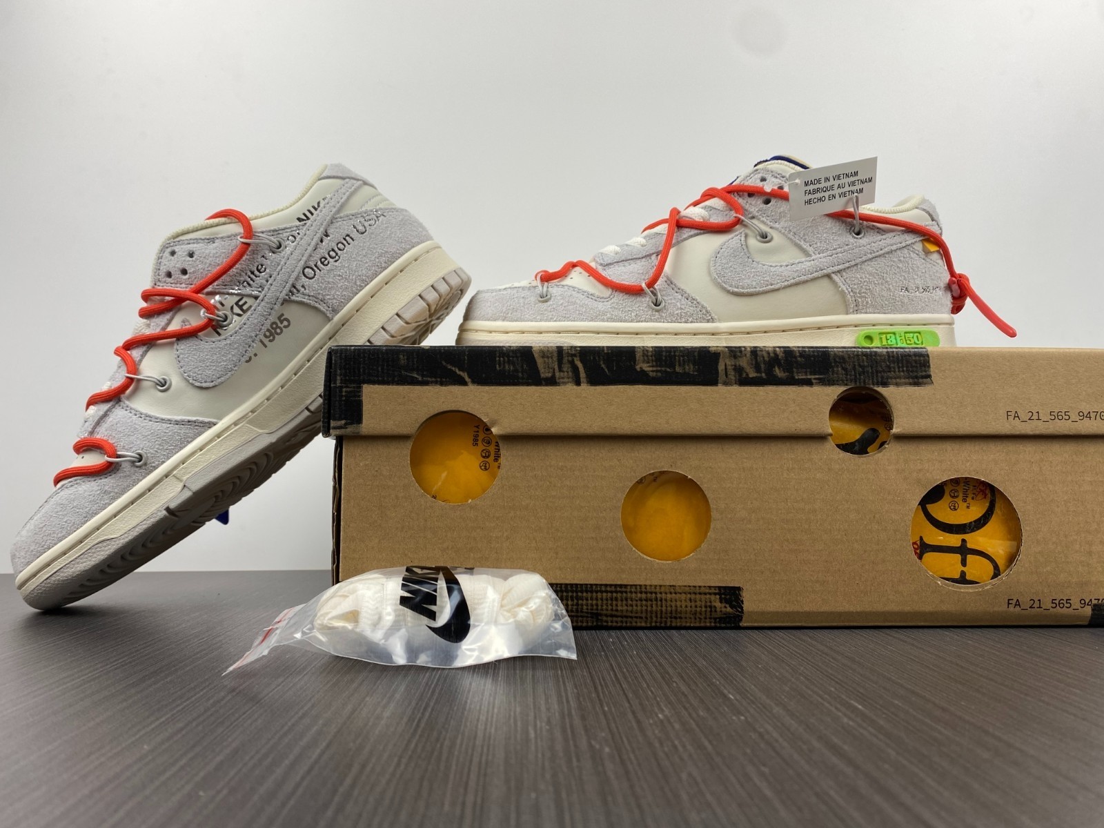 Nike Dunk Low Off-White Lot 13 - DJ0950-110