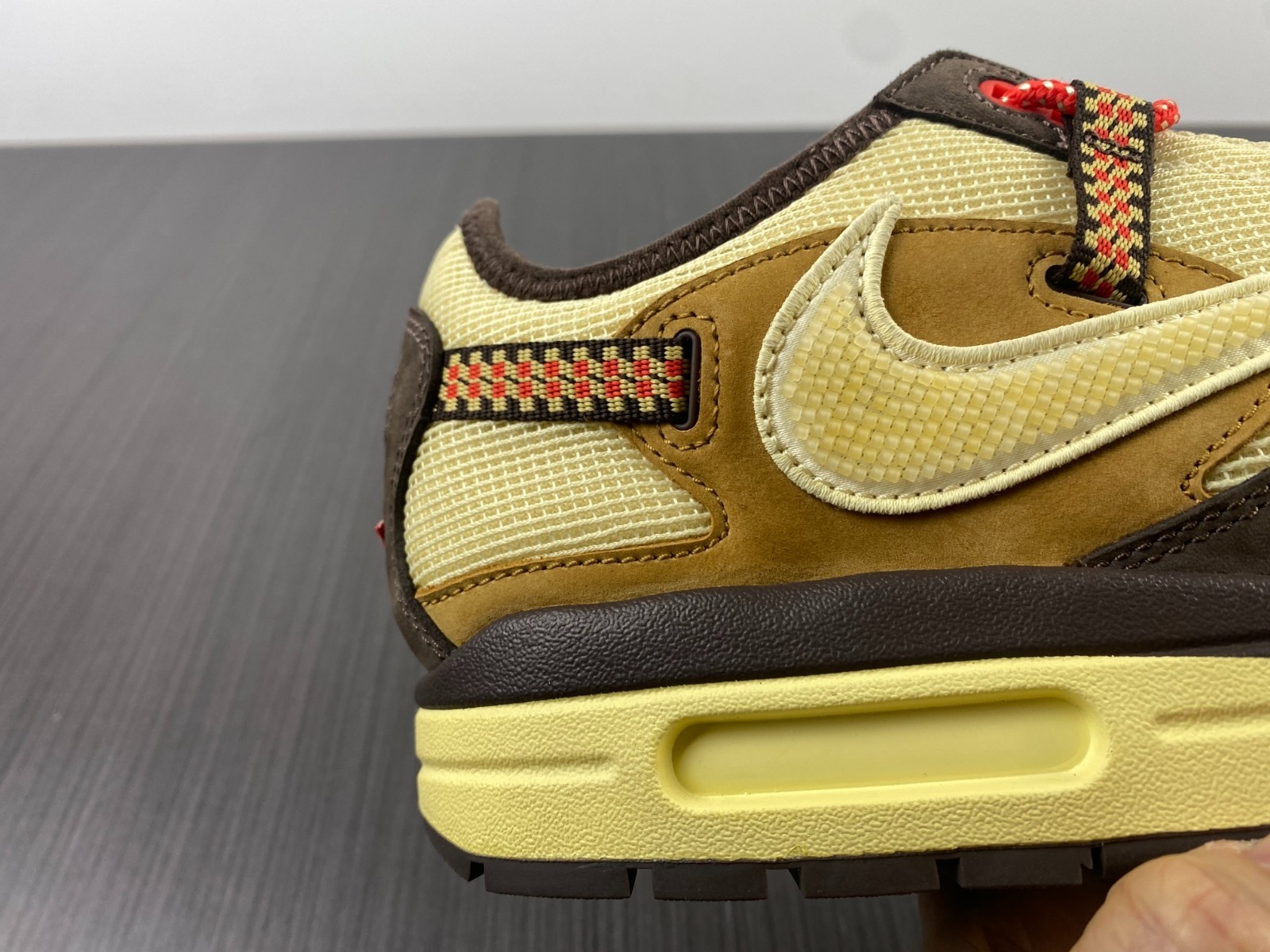 Travis Scott x Air MAX1 / CJ ( 12 ) DO9392-200