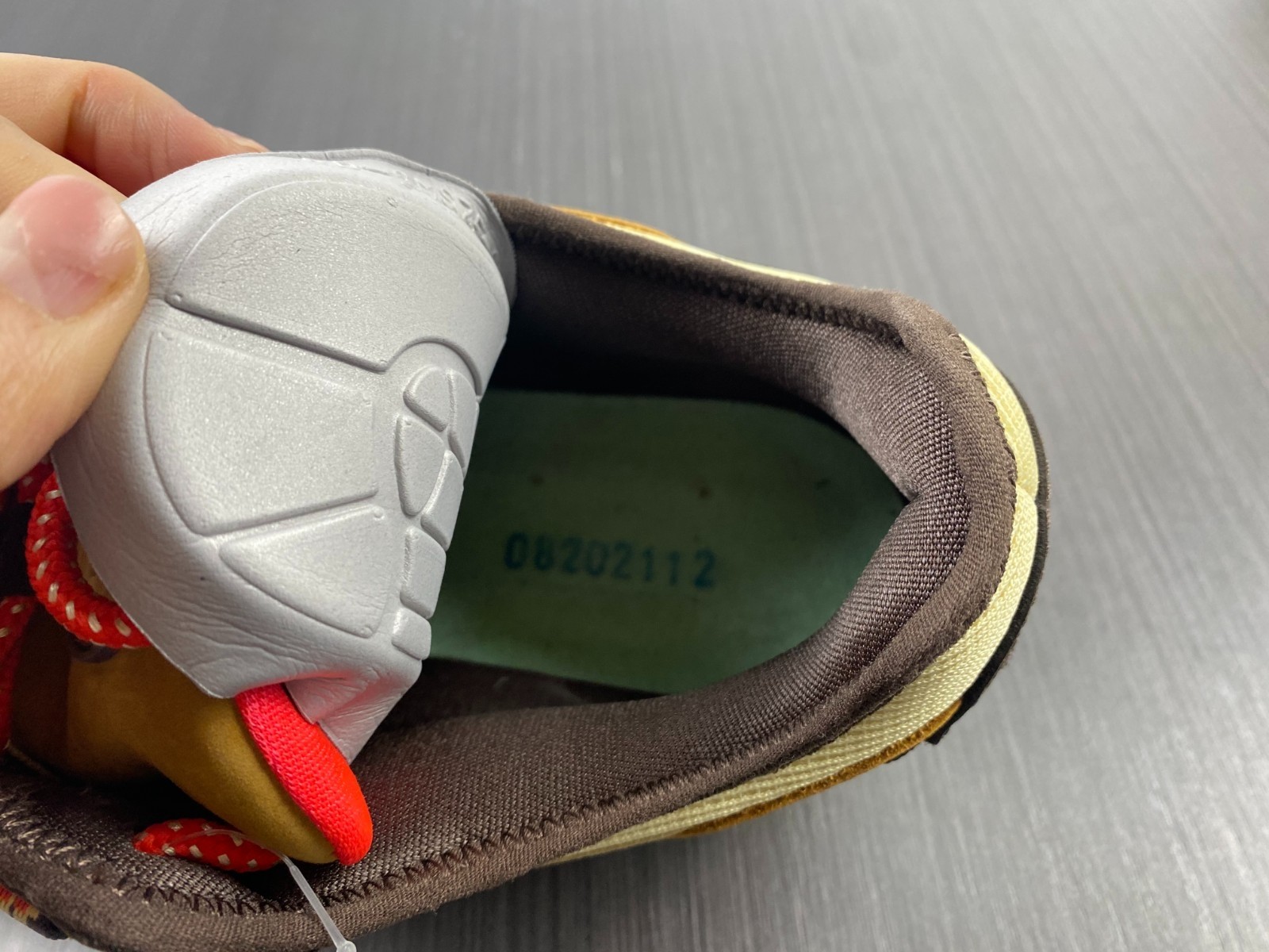 Travis Scott x Air MAX1 / CJ ( 12 ) DO9392-200