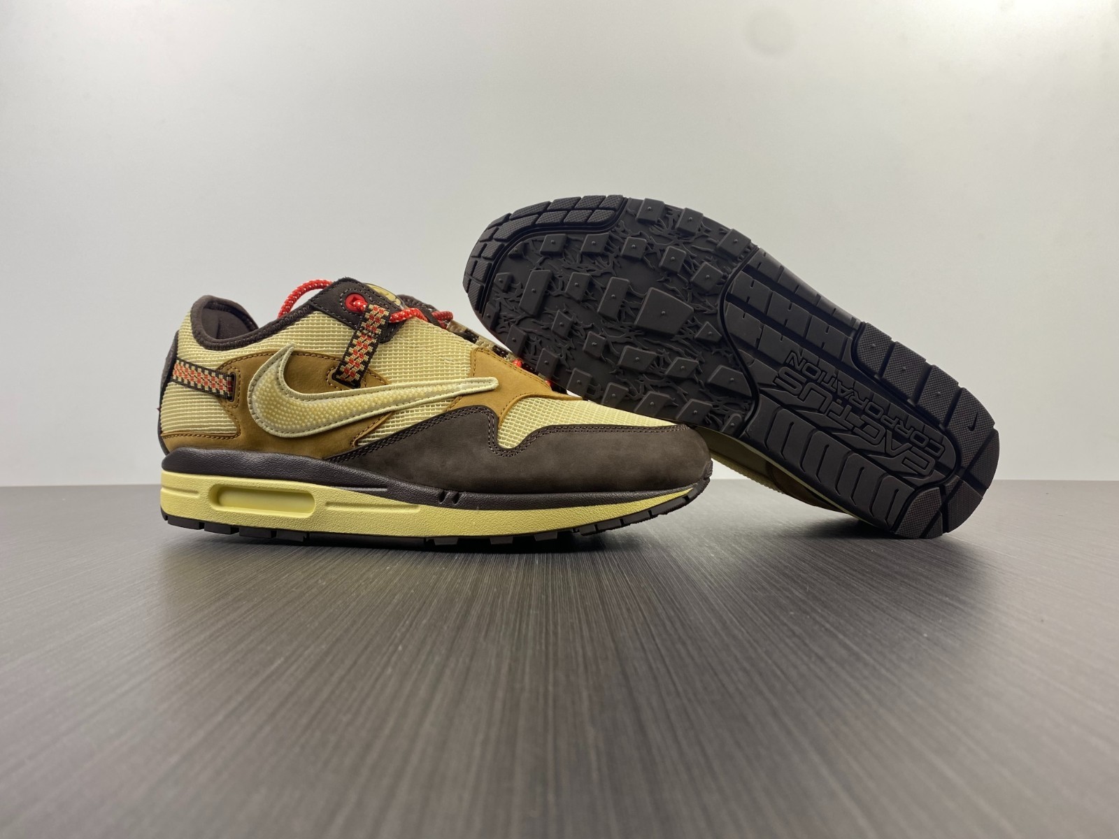 Travis Scott x Air MAX1 / CJ ( 12 ) DO9392-200