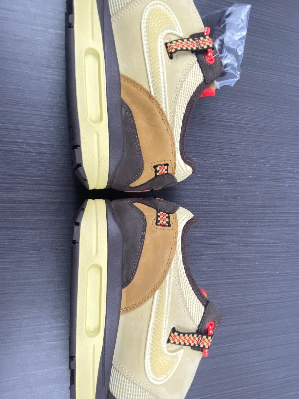 Travis Scott x Air MAX1 / CJ ( 12 ) DO9392-200