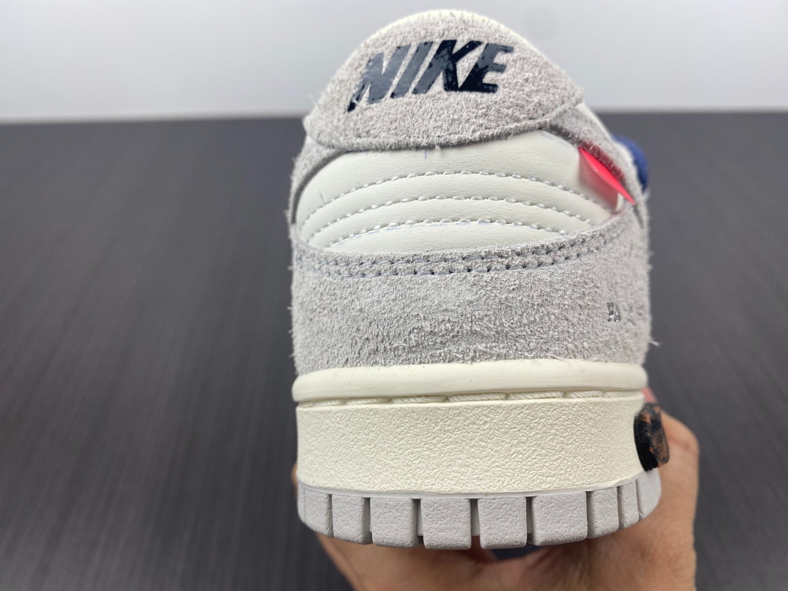 Nike Dunk Low Off-White "Lot 18 of 50" - DJ0950-112