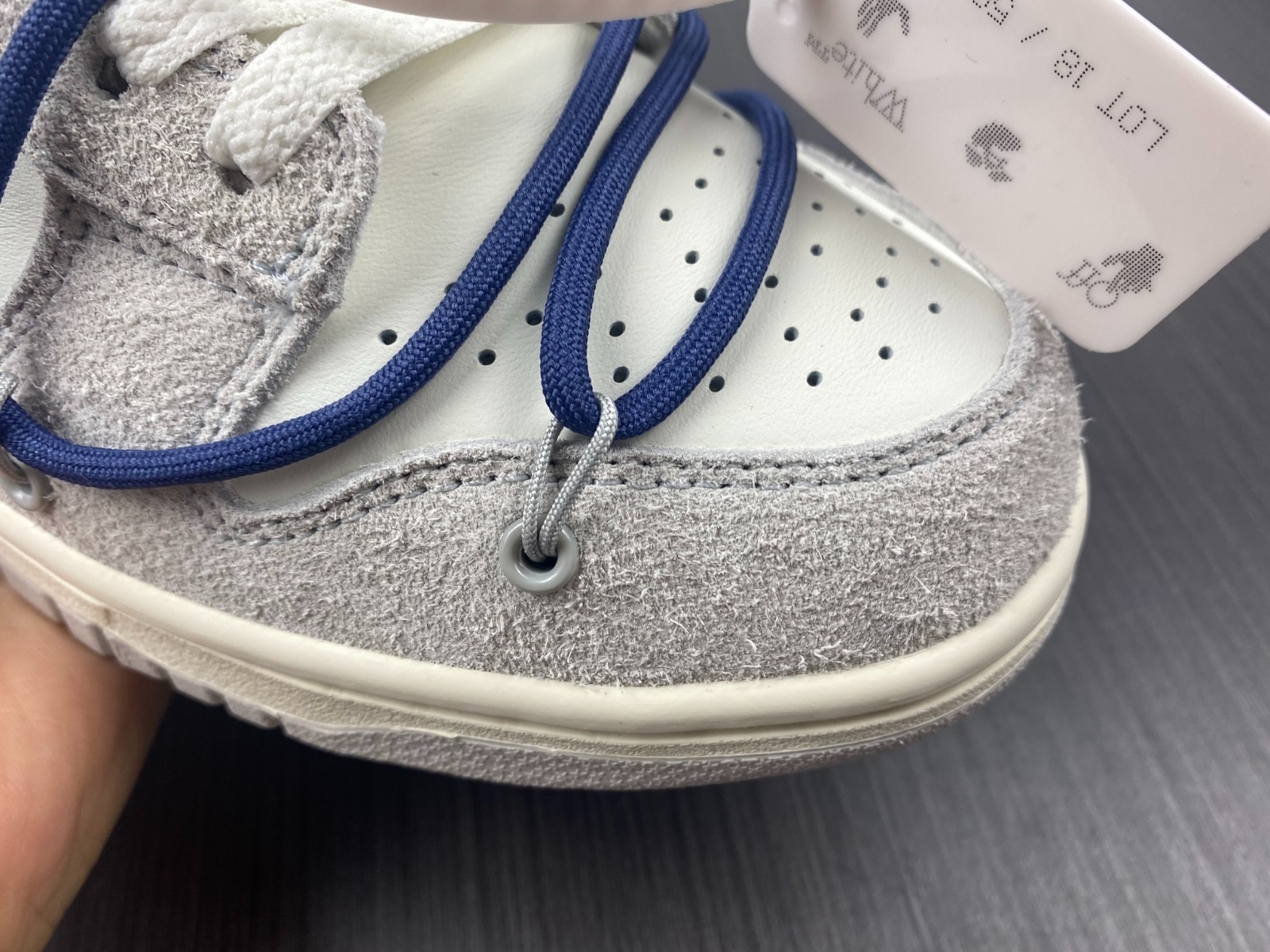 Nike Dunk Low Off-White "Lot 18 of 50" - DJ0950-112
