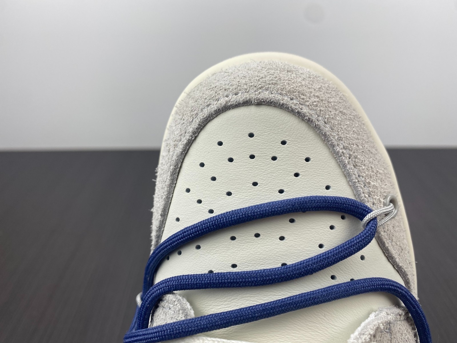 Nike Dunk Low Off-White "Lot 18 of 50" - DJ0950-112