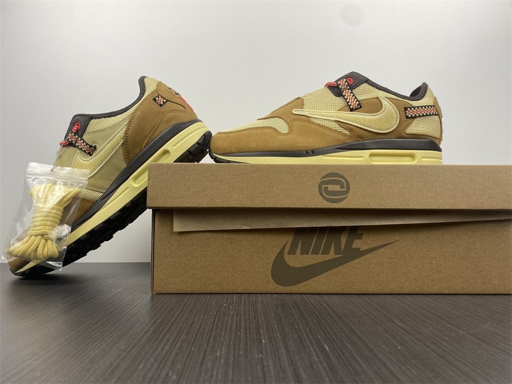 Travis Scott x Nike Air Max 1 Wheat DO9392-701