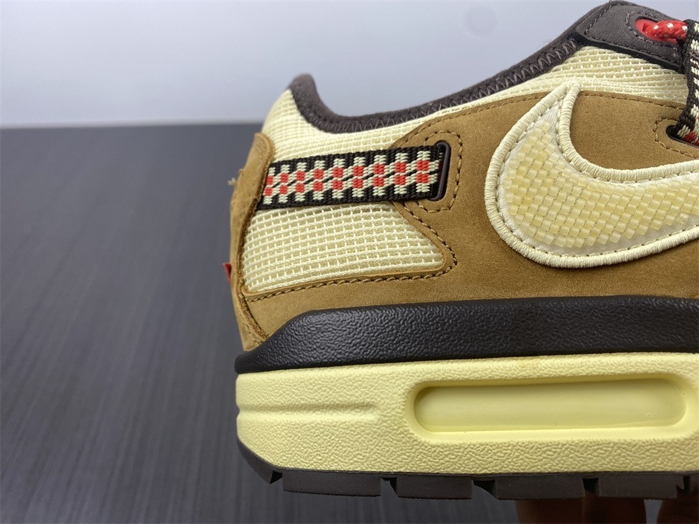 Travis Scott x Nike Air Max 1 Wheat DO9392-701