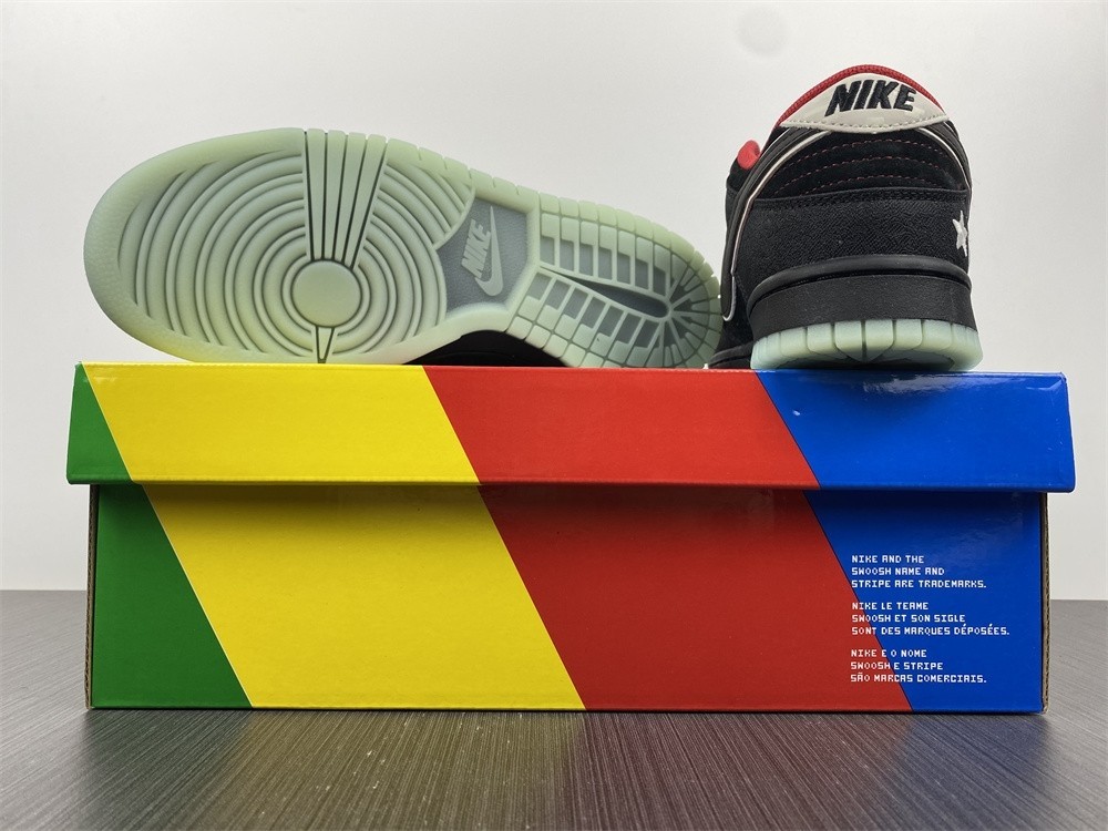 Nike Dunk Low LPL League of Legends - DO2327-011