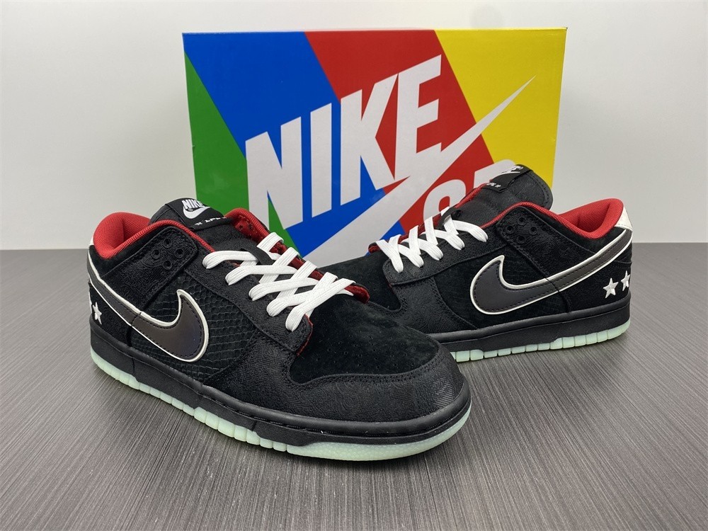 Nike Dunk Low LPL League of Legends - DO2327-011