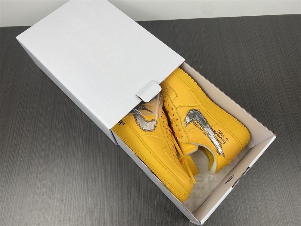 Off-White x Nike Air Force 1 Low “University Gold” DD1876-700