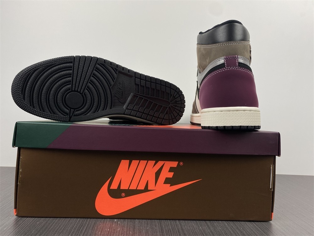 Air Jordan 1 High OG “Hand Crafted” DH3097-001