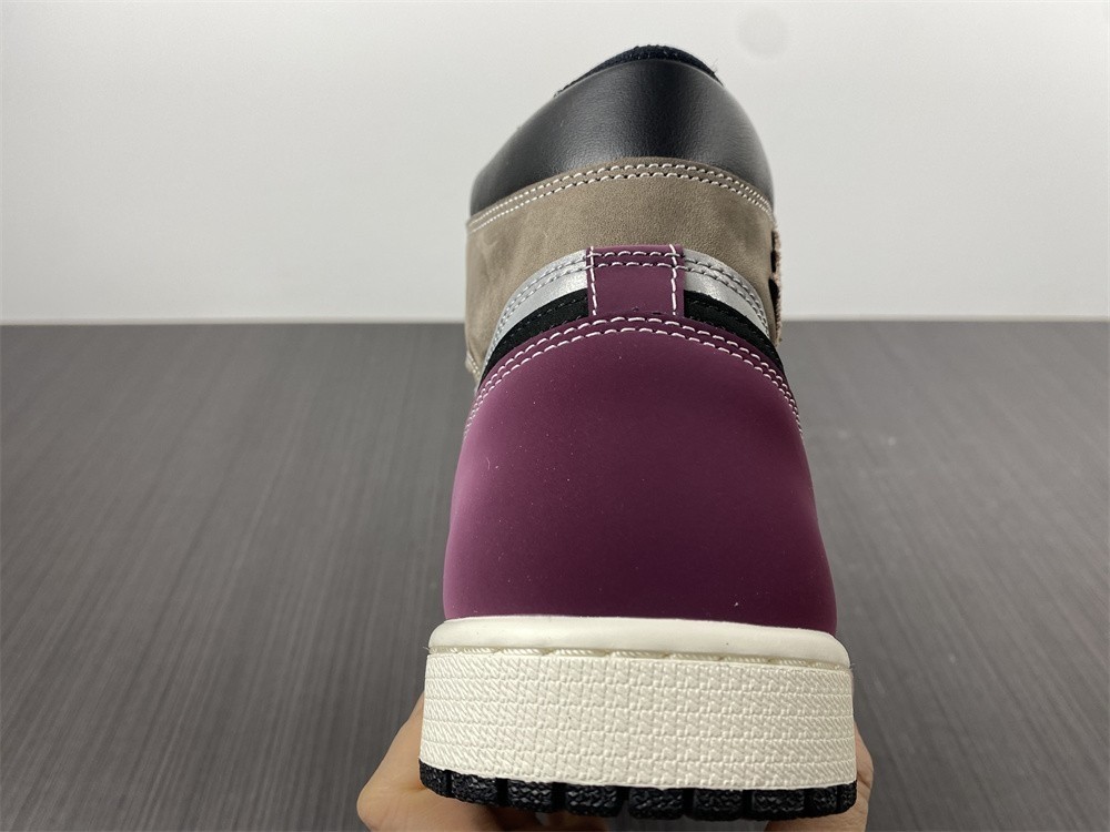 Air Jordan 1 High OG “Hand Crafted” DH3097-001