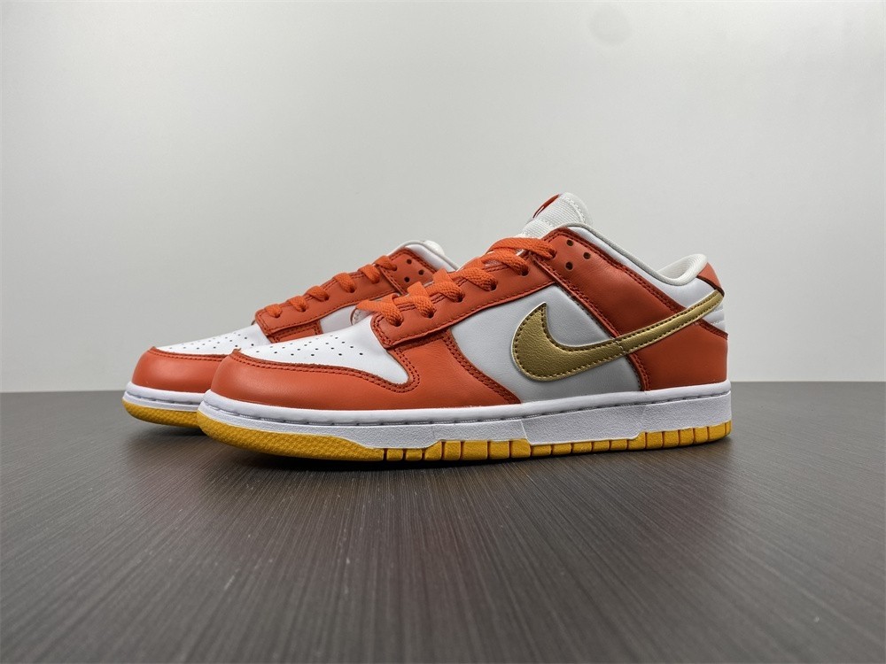 Nike Dunk Low University Gold (W) - DQ4690-800