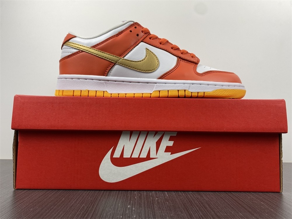 Nike Dunk Low University Gold (W) - DQ4690-800