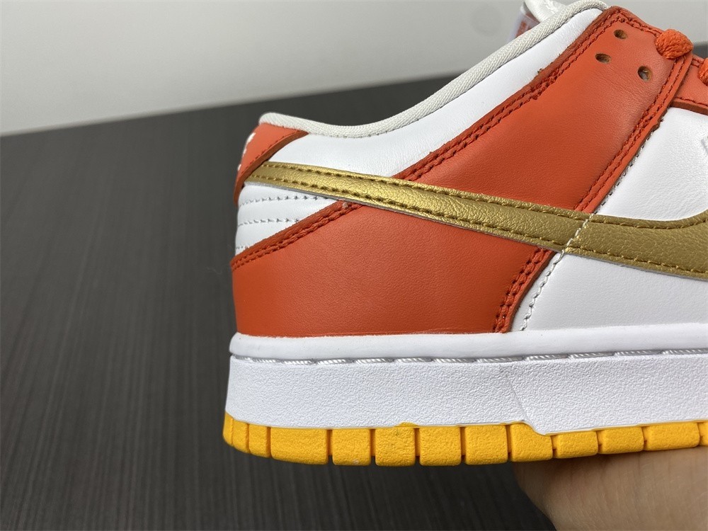 Nike Dunk Low University Gold (W) - DQ4690-800
