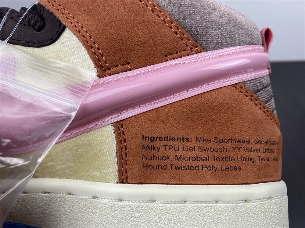 Social Status x Nk SB Dunk Mid DJ1173-700
