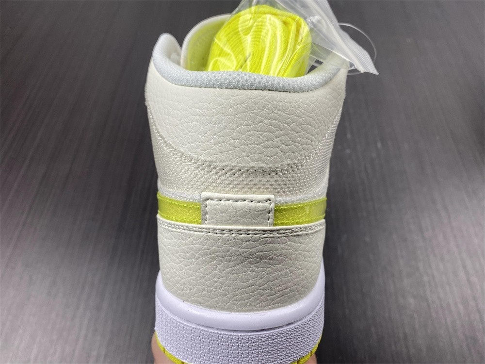 Air Jordan 1 Mid SE Voltage Yellow (W) - DB2822-107