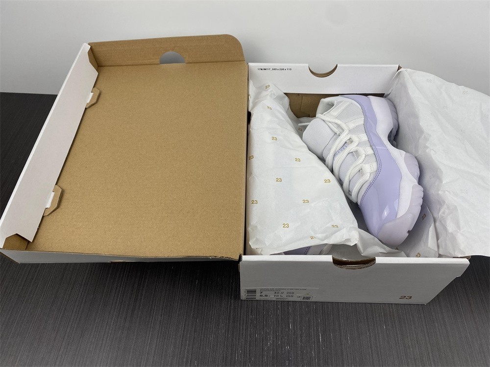 Air Jordan 11 Low WMNS PURE VIOLET AH7860-101