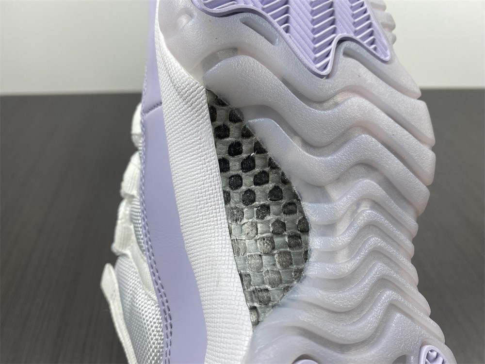 Air Jordan 11 Low WMNS PURE VIOLET AH7860-101