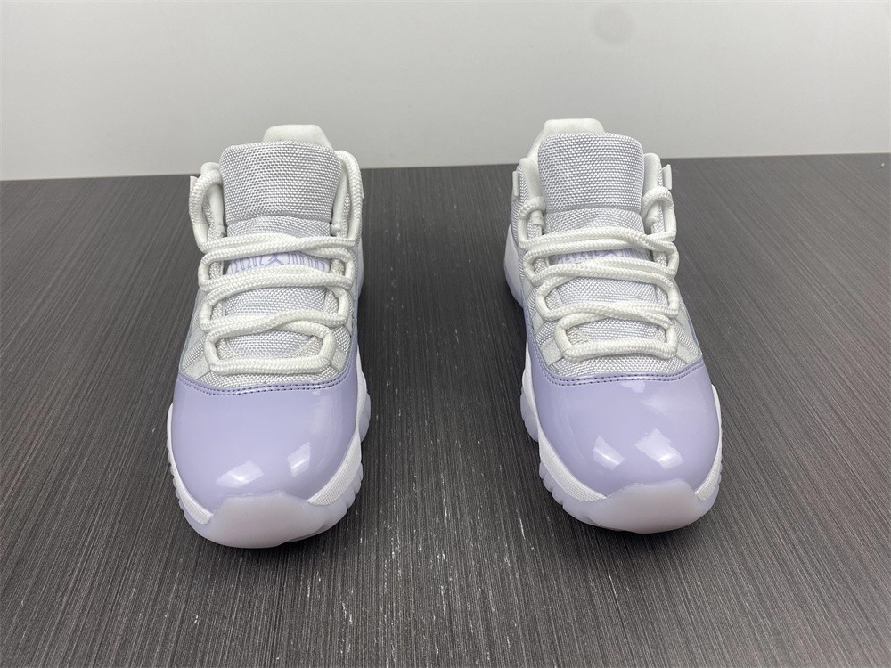 Air Jordan 11 Low WMNS PURE VIOLET AH7860-101