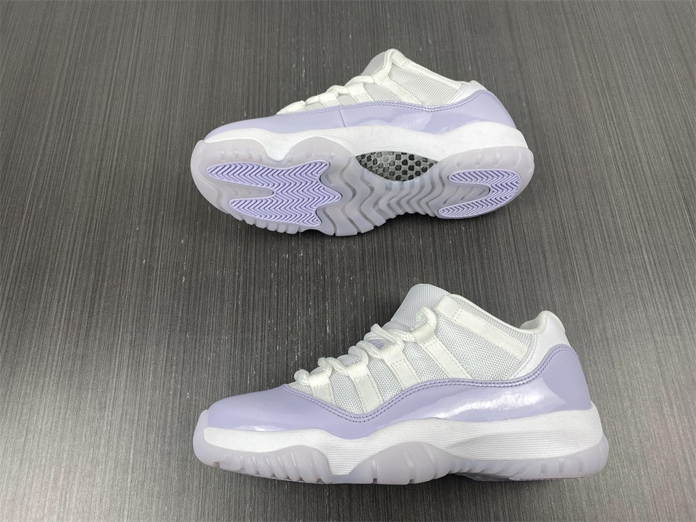 Air Jordan 11 Low WMNS PURE VIOLET AH7860-101