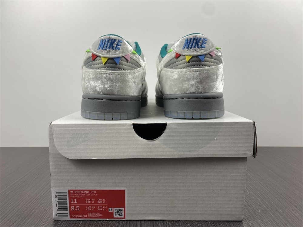 Nike Dunk Low Ice (W) - DO2326-001