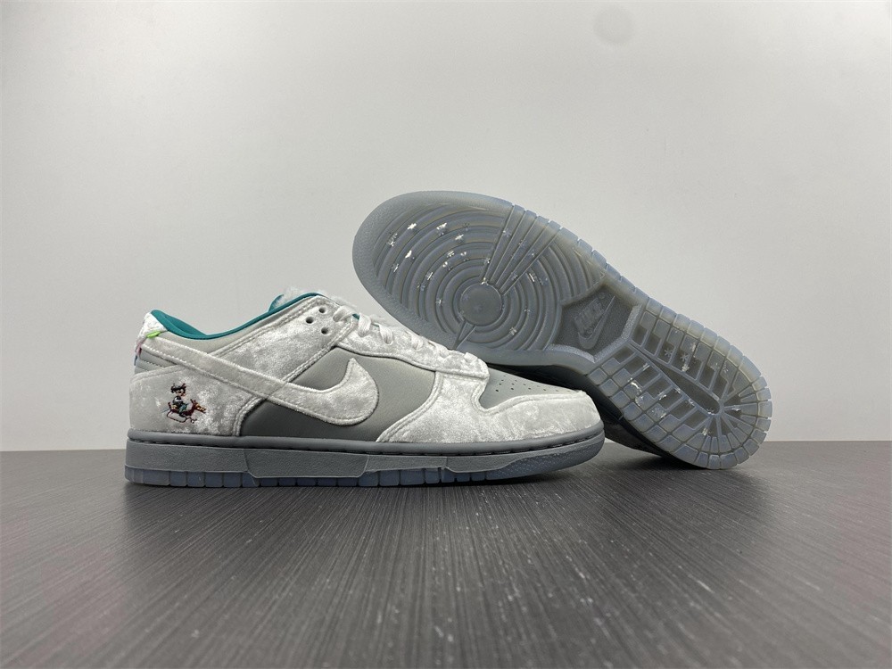 Nike Dunk Low Ice (W) - DO2326-001