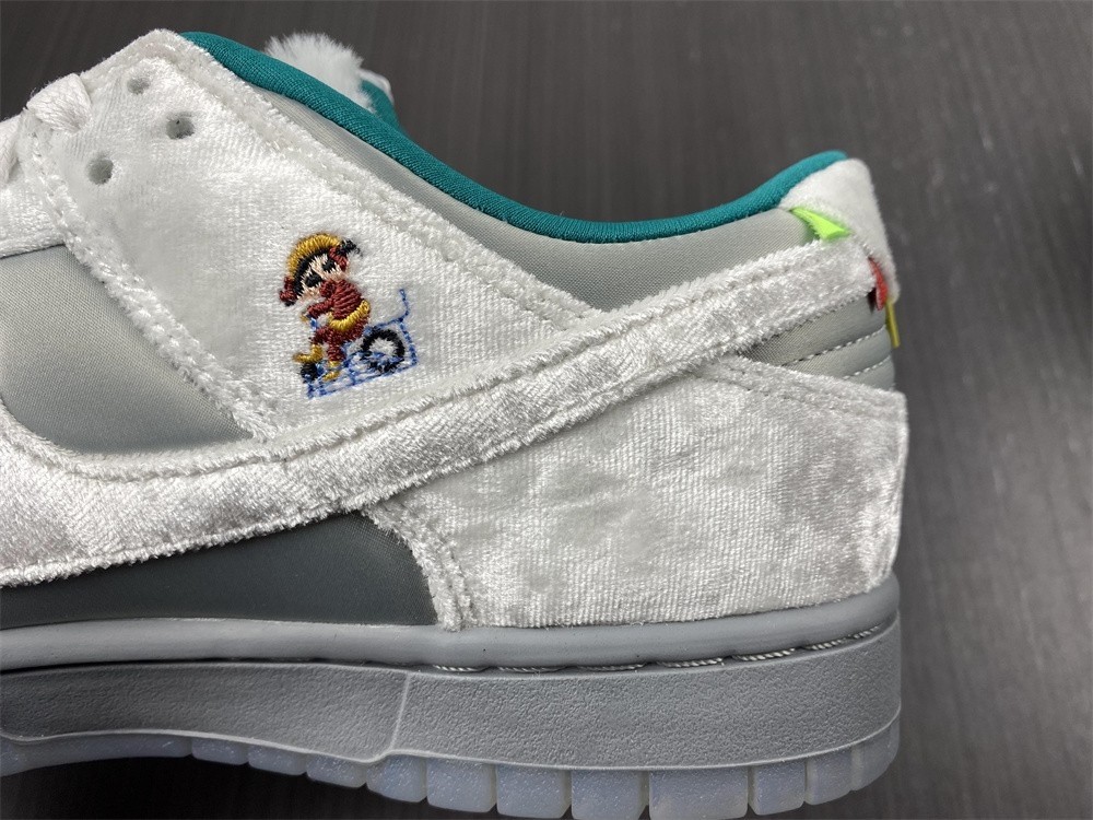 Nike Dunk Low Ice (W) - DO2326-001