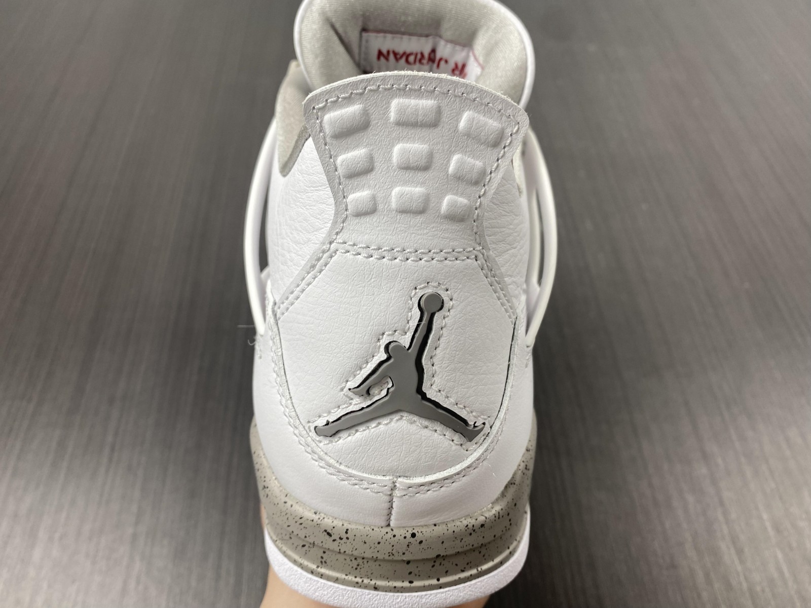 Air Jordan 4 Retro