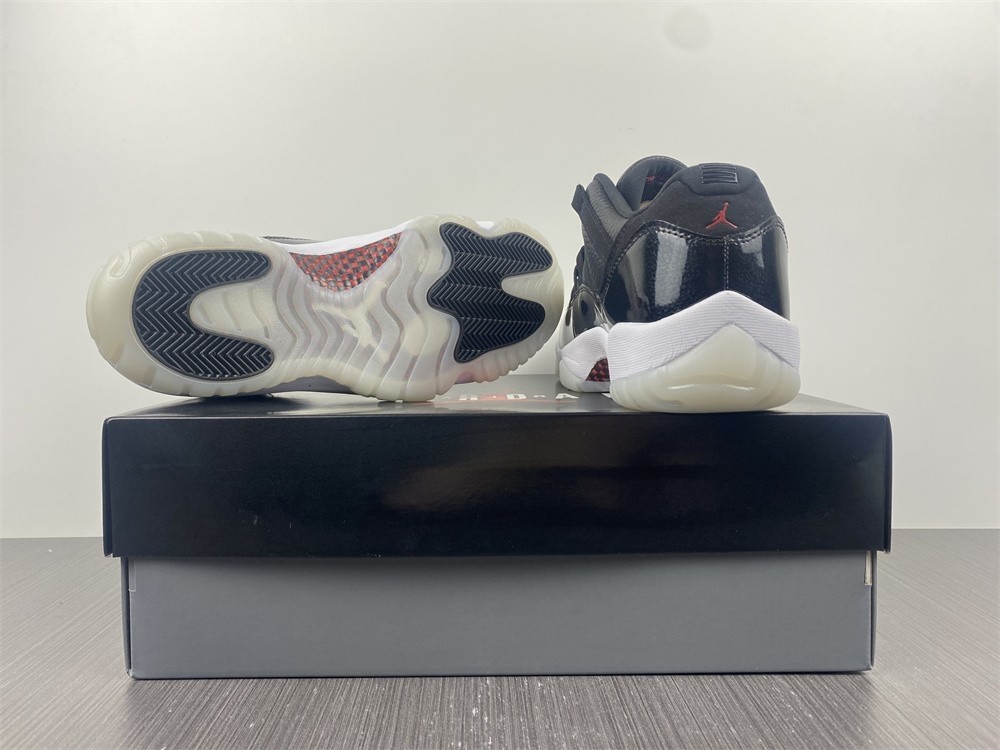Air Jordan 11 Low 72-10 AV2187-001