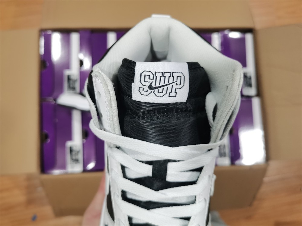 Nike SB Dunk High S*p*e By Any Means Black DN3741-002