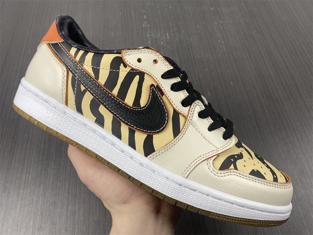 Air Jordan 1 Low OG Year of the Tiger - DH6932-100