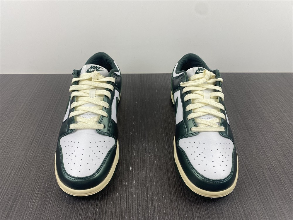 Nike Dunk Low Vintage Green (W) - DQ8580-100