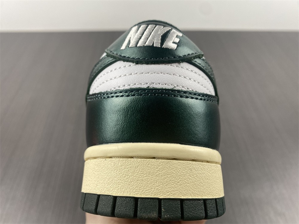 Nike Dunk Low Vintage Green (W) - DQ8580-100