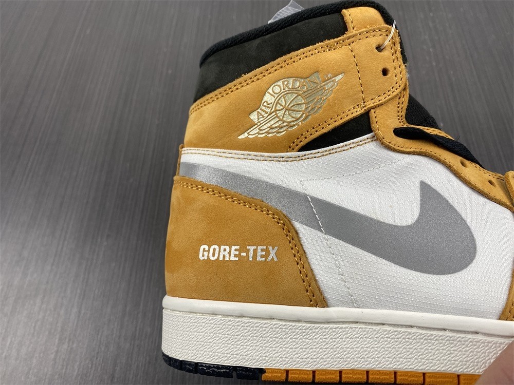 Air Jordan 1 Element Gore-Tex Light Curry DB2889-700