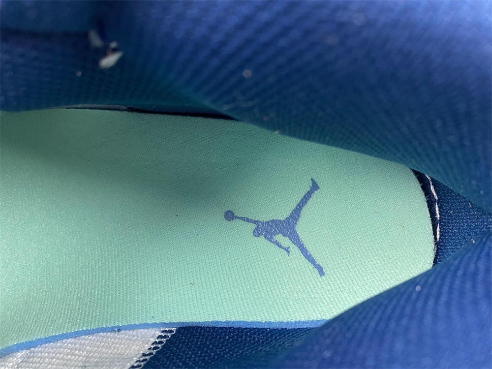 Air Jordan 1 Mid Blue Mint - 554724-413