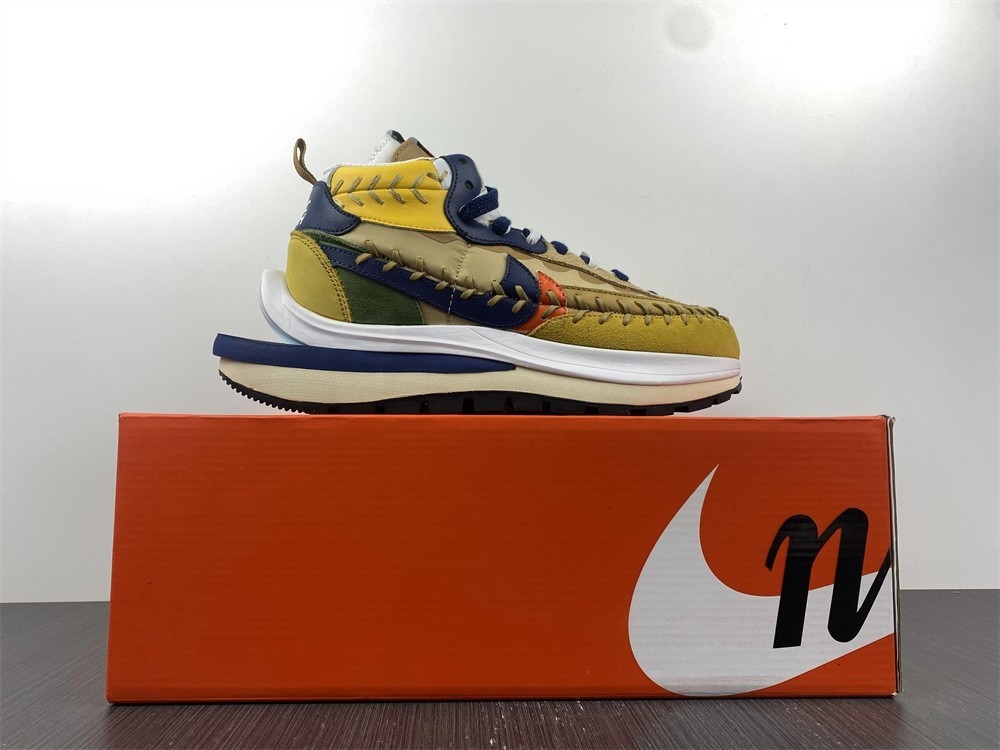 Nike Sacai x Jean Paul Gaultier x Nike VaporWaffle DH9186-200