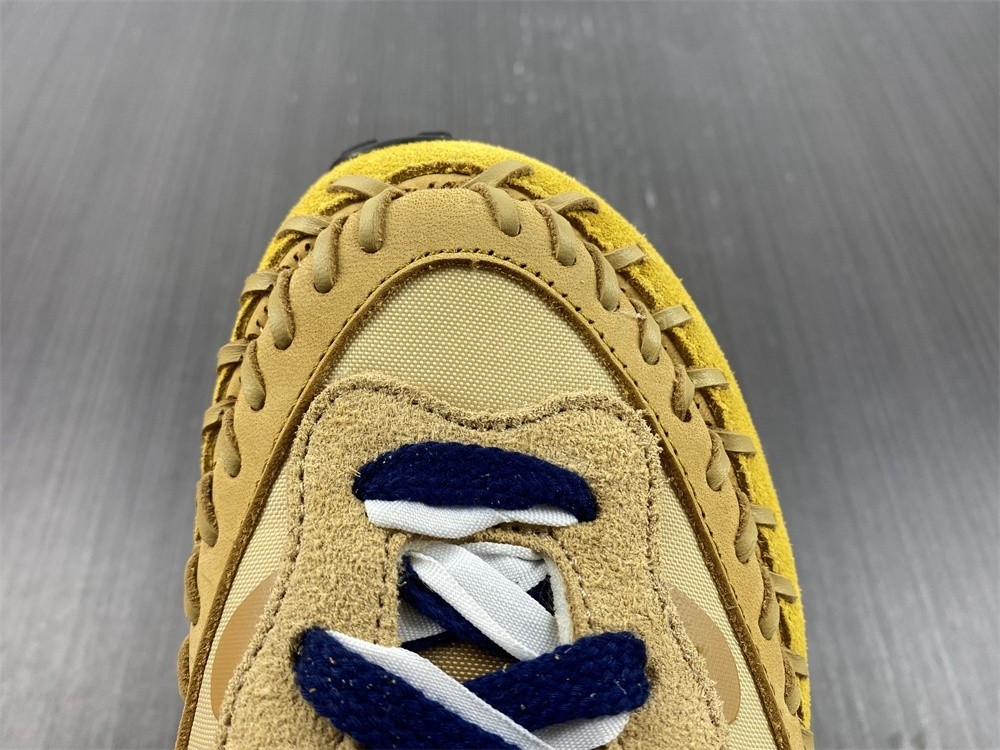 Nike Sacai x Jean Paul Gaultier x Nike VaporWaffle DH9186-200