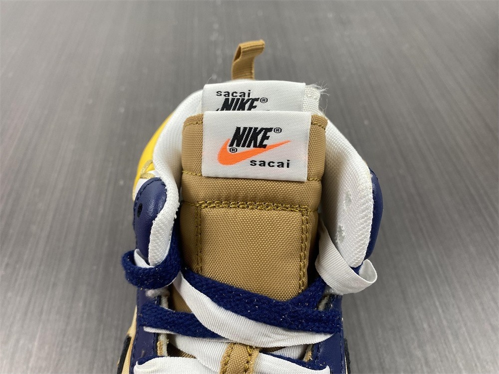 Nike Sacai x Jean Paul Gaultier x Nike VaporWaffle DH9186-200