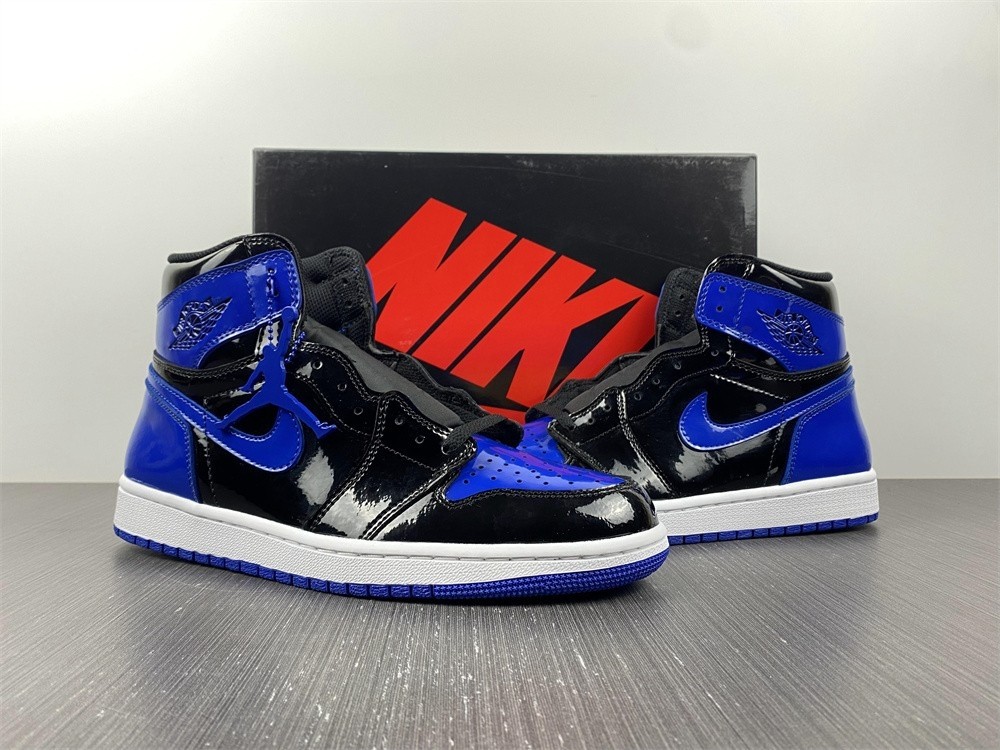 Air Jordan 1 Retro High OG 555088-404