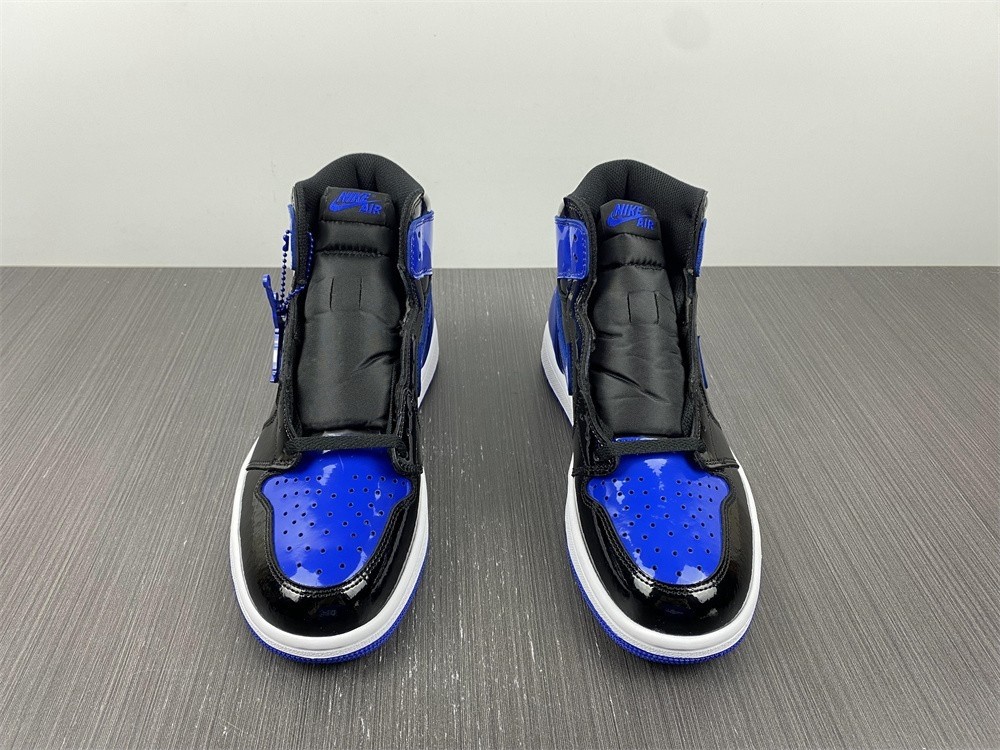 Air Jordan 1 Retro High OG 555088-404