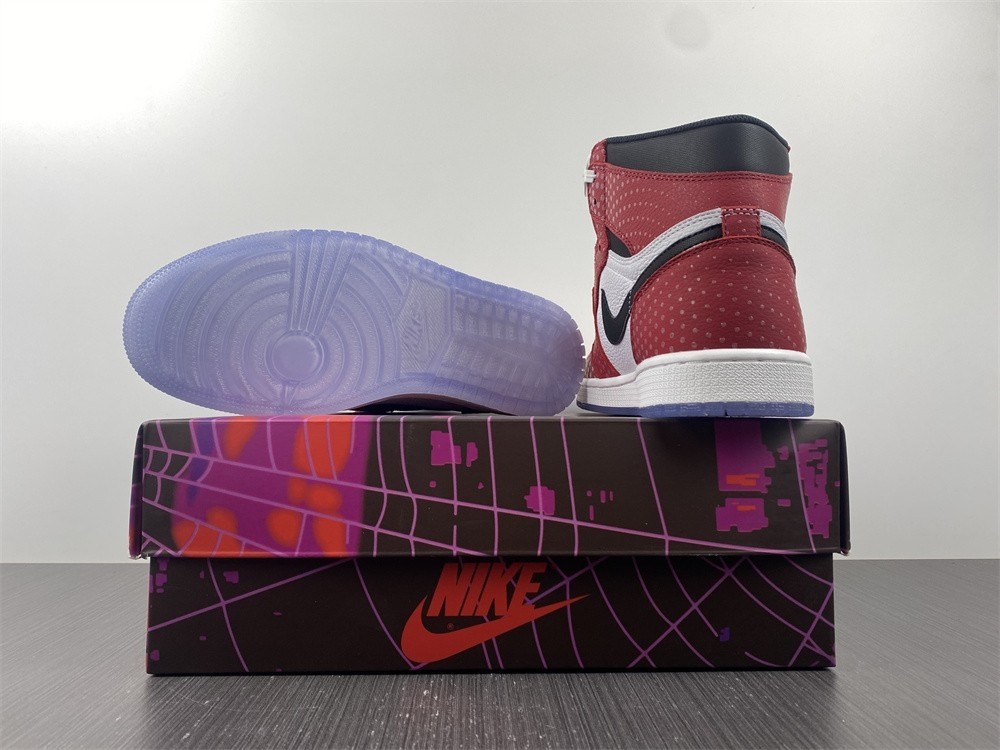 Air Jordan 1 Chicago Crystal Clear Sole 555088-602