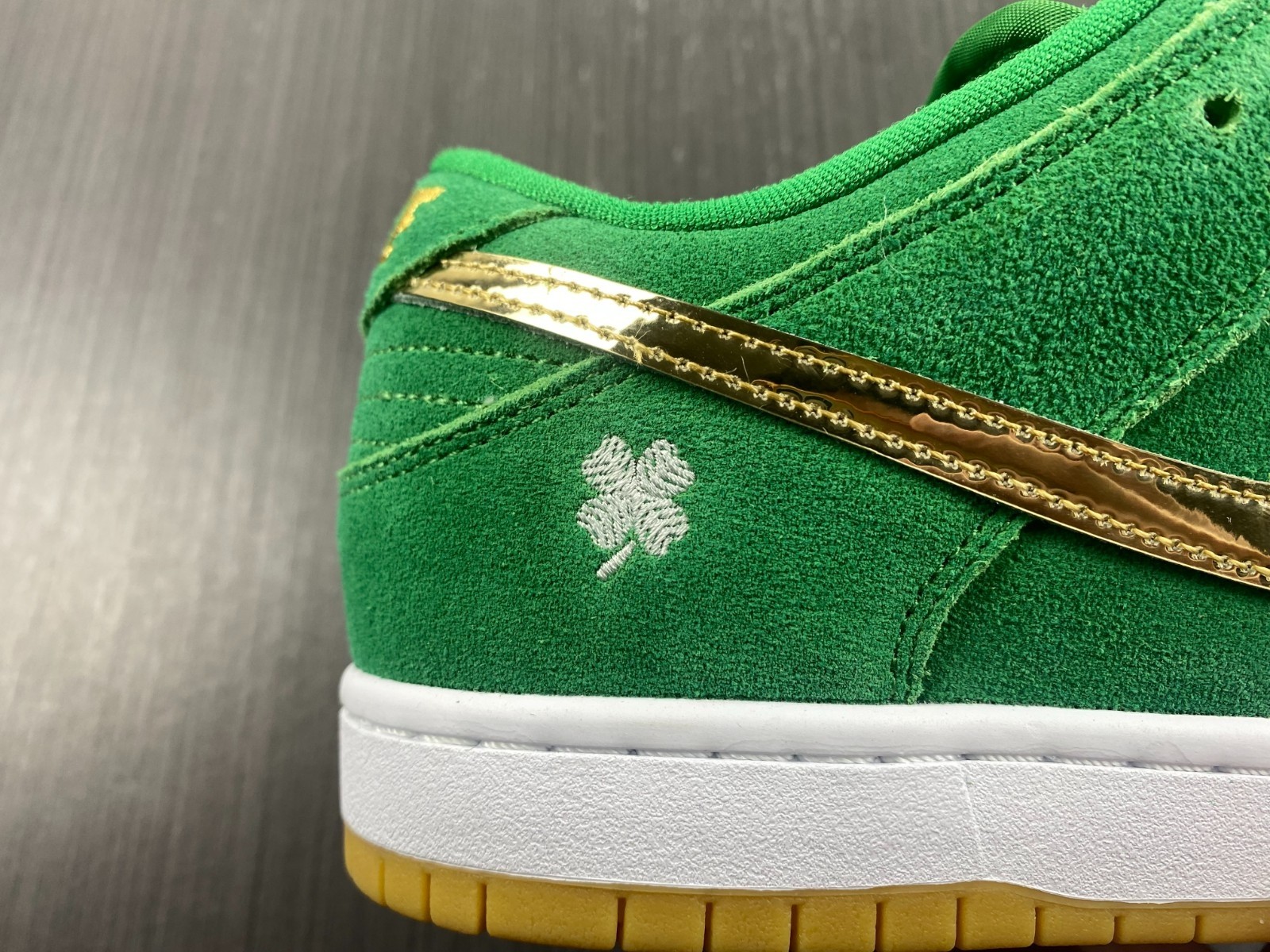 Nike SB Dunk Low St. Patrick