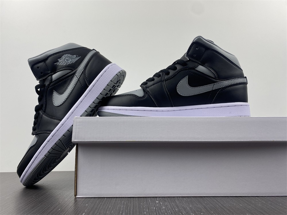Air Jordan 1 Mid WMNS "Black/Grey" BQ6472-007