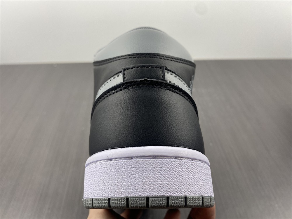 Air Jordan 1 Mid WMNS "Black/Grey" BQ6472-007