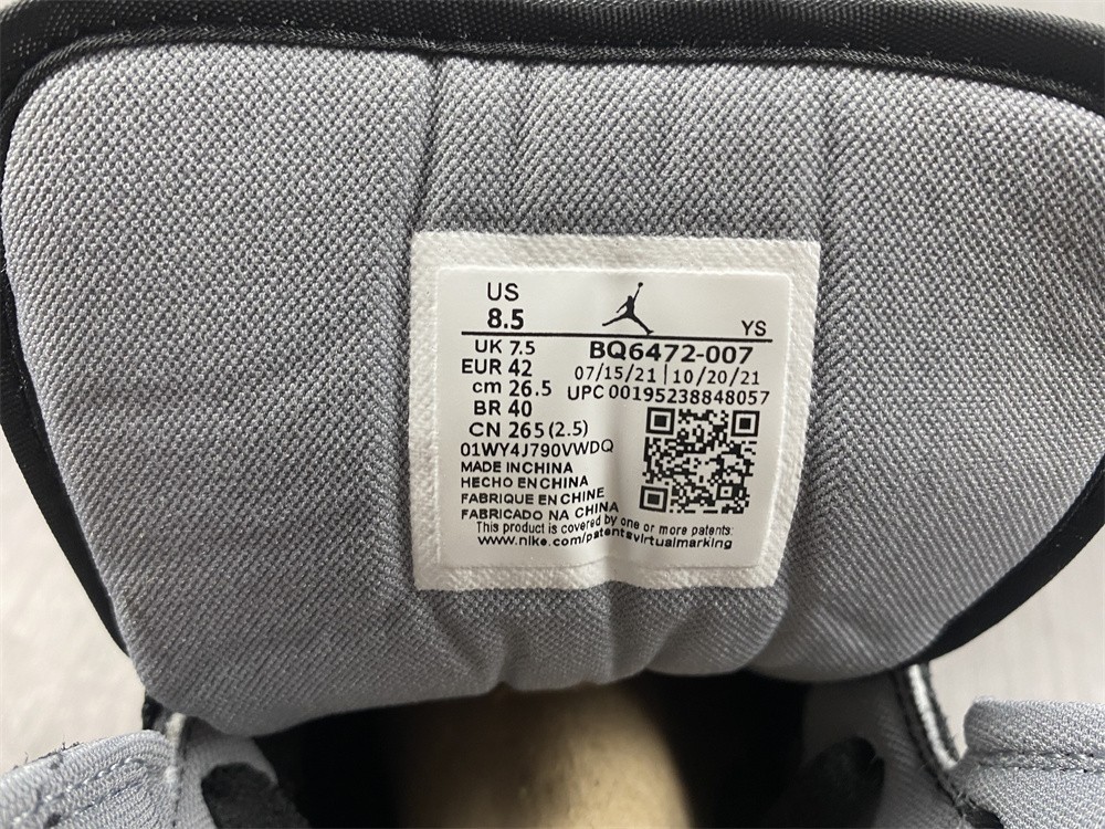 Air Jordan 1 Mid WMNS "Black/Grey" BQ6472-007
